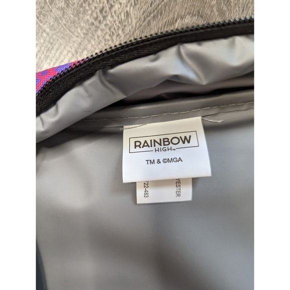 NWT Rainbow High Shimmery Insulated Lunch Pail - Picture 2 of 8